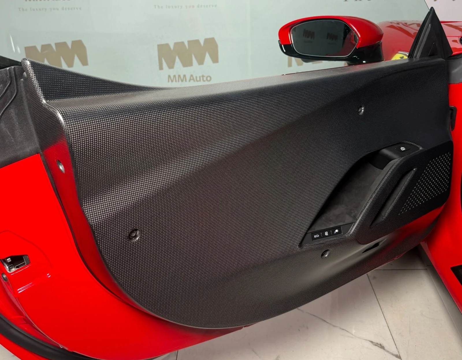 Ferrari 296 Speciale Carbon