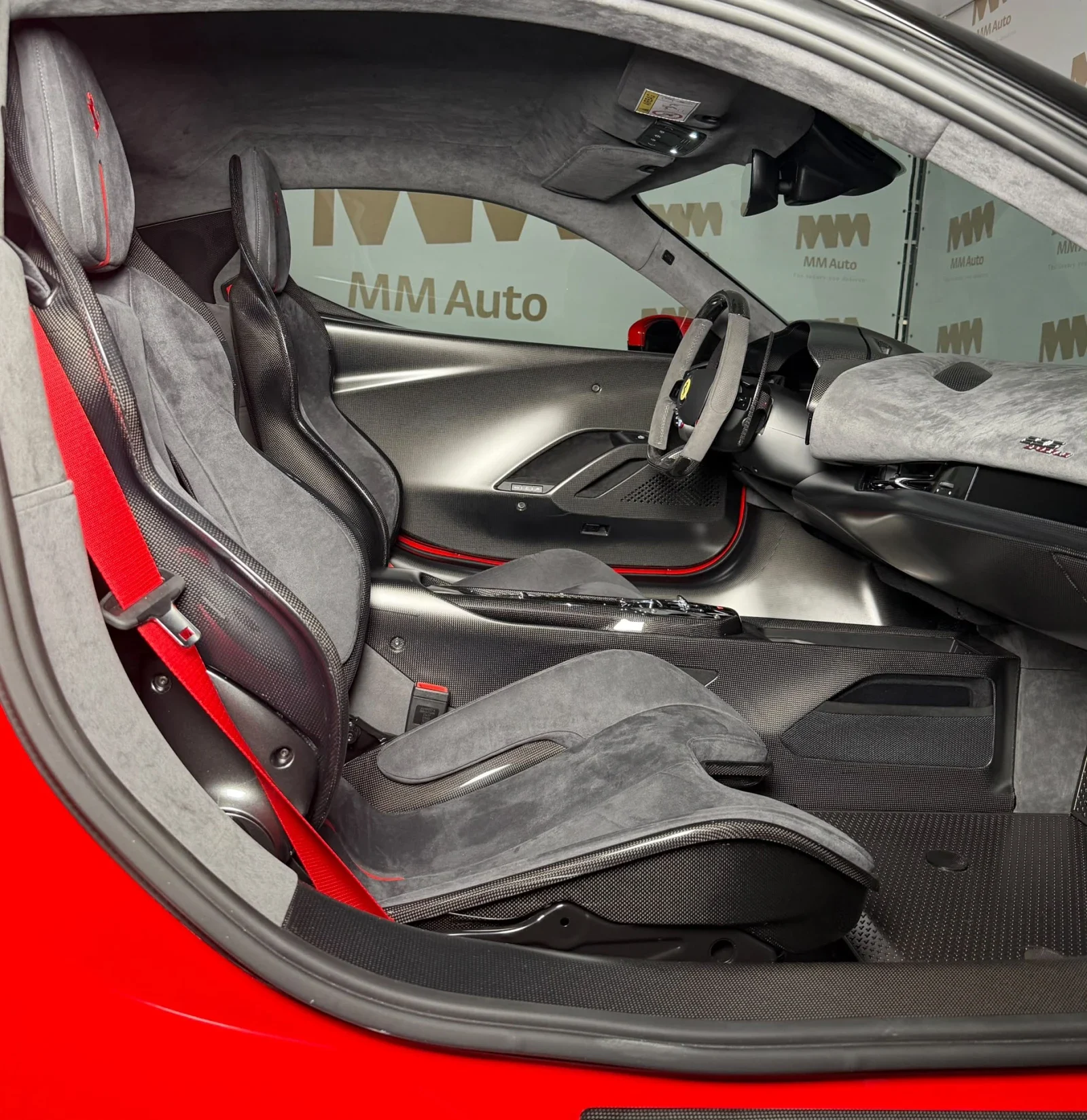 Ferrari 296 Speciale Carbon